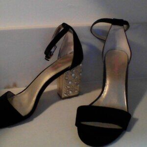 Lilly Pulizer - Amber Lynn Studed Heel _ Black Velvet Sandals